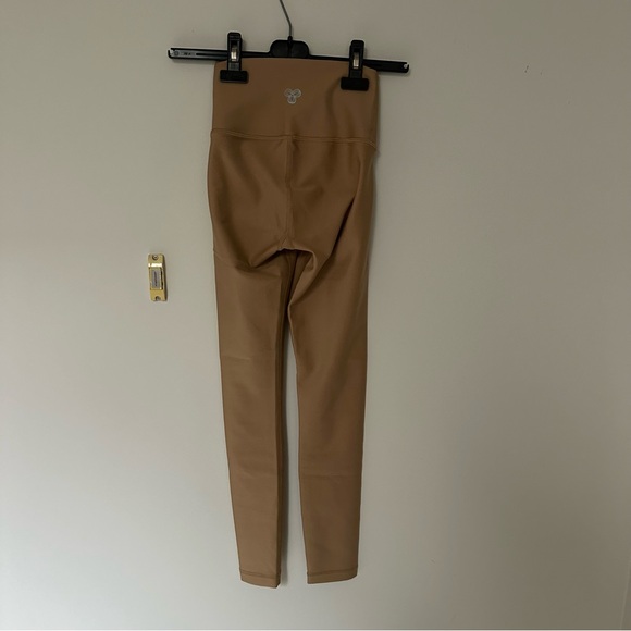 Legging and Sport Bra Set | TNA - Picture 4 of 8